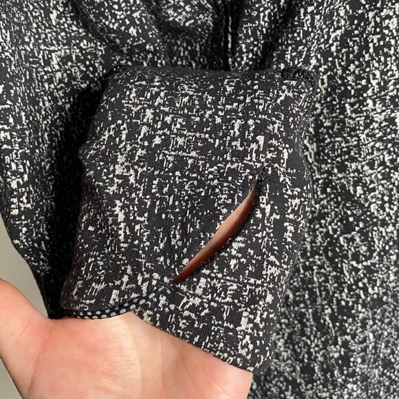Lululemon Outrun Long Sleeve Suited Print White Black - Picture 6 of 12